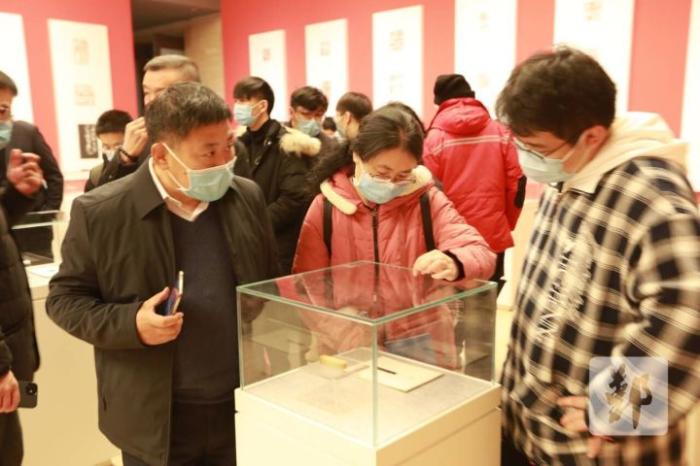 图为展览会现场。