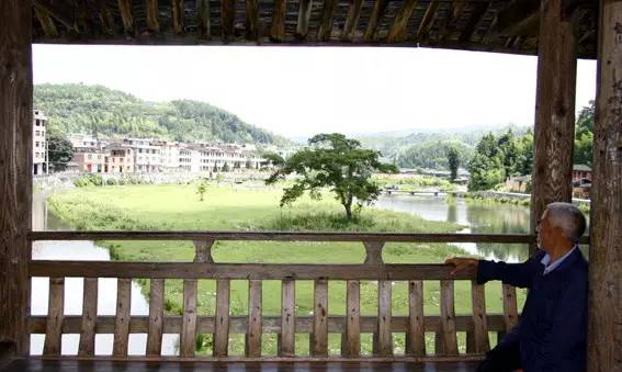 火灾前的万安桥